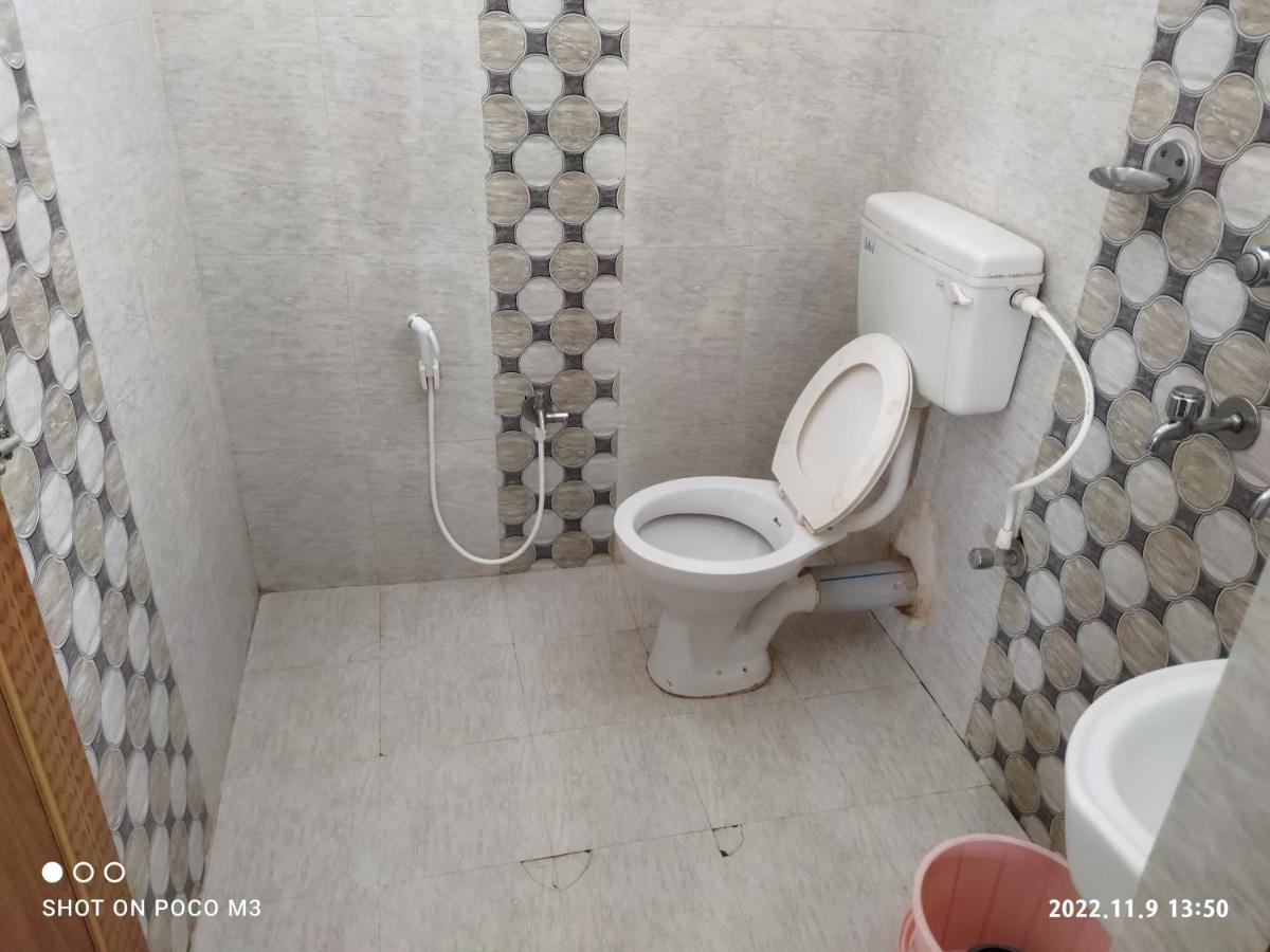 Hotel Well Inn 普里 外观 照片