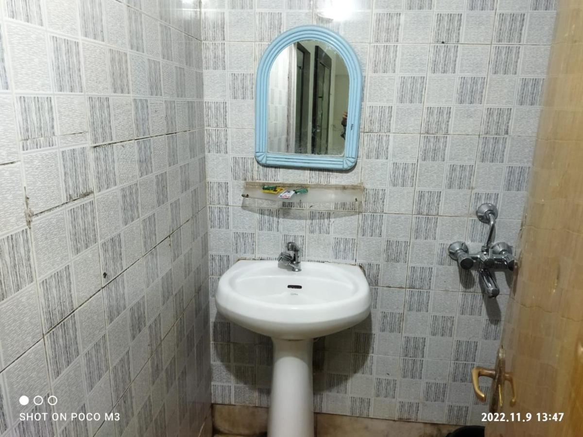Hotel Well Inn 普里 外观 照片